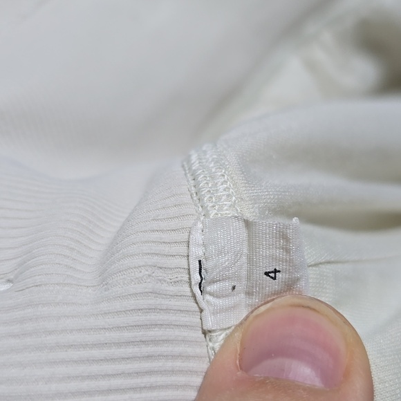 Lululemon Dance Studio Mid-Rise Cropped PantSize: 4 - Picture 5 of 5